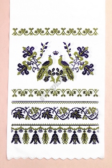 Рушник свадебный с орнаментом и птичками фиолетовый с золотом. Длина 120 см, ширина 25см. арт.070-475