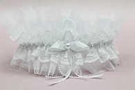 Подвязка для невесты с фатином и кружевом белая в коробочке арт.019-258