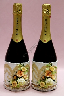 Тубы на шампанское с бежевым кружевом и цветочками арт.047-273