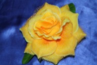 Роза желтая в крапинку на присоске арт. 128-017