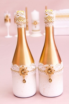 Шампанское на свадьбу украшенное белое с золотом Santo Stefano арт.046-064
