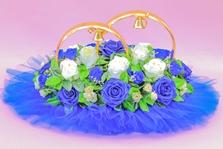 Свадебные кольца на машину с белыми и синими розами, арт.122-547