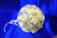 Букет дублер для невесты с латексными розами айвори, арт. 020-266