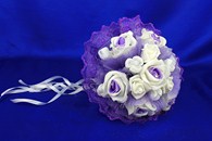 Букет дублер для невесты с белыми и бело-сиреневыми латексными розами арт. 020-252