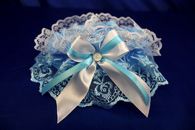 Подвязка для невесты кружевная бело-голубая с бело-голубым бантиком арт.019-018