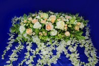 Икебана с персиковыми розами и пионами арт. 056-085