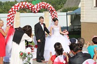 Бело-красная свадьба 108-020