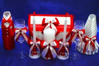 Свадебный набор красный (сундучок, одежда на шампанское, свечи, бокалы) арт. 053-209