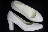 Свадебные туфли для невесты белые С-395 р.36-41. Каблук 7см.