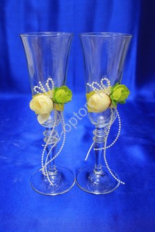 Свадебные бокалы  ручной работы с салатово-айвори цветами арт. 045-142