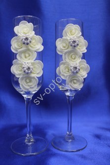 Свадебные бокалы ручной работы с брошкой и латексными розами арт. 045-155