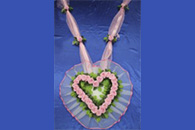 Сердце с двумя лучами на радиатор и капот розовое арт. 1208-018