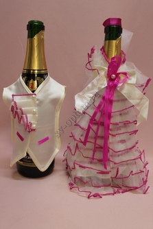 Одежда для шампанского айвори-малиновая арт.047-244